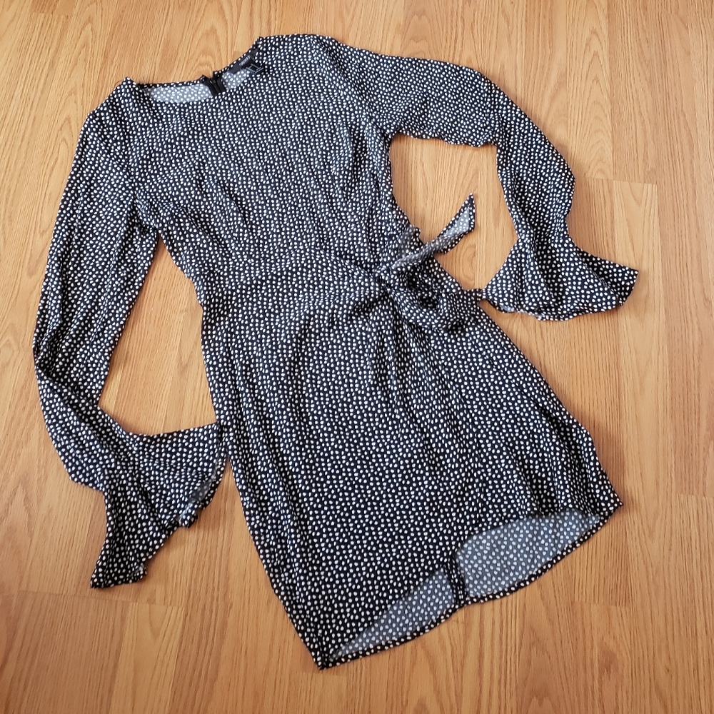 Forever 21 Polka Dot Faux Wrap long sleeve ruffle sleeve dress